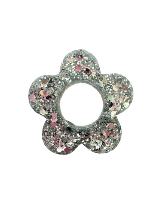 N°30 : Charms Fleur Éclat Argenté