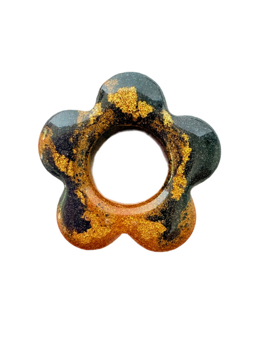 N°34 : Charms Fleur Marbre d'Or